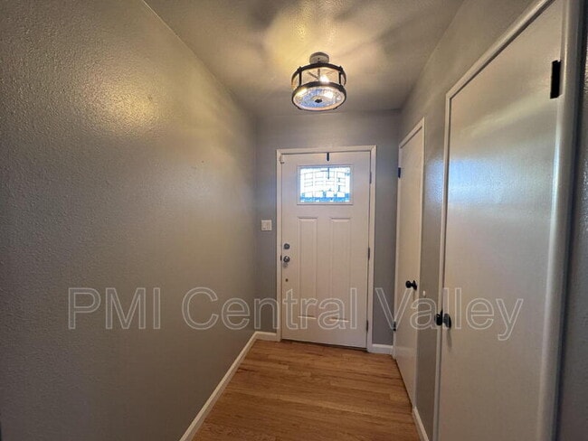 Foto del edificio - 1314 Carolyn Ave