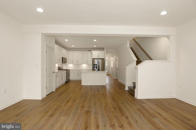 Foto del edificio - 128 Copeley Cir