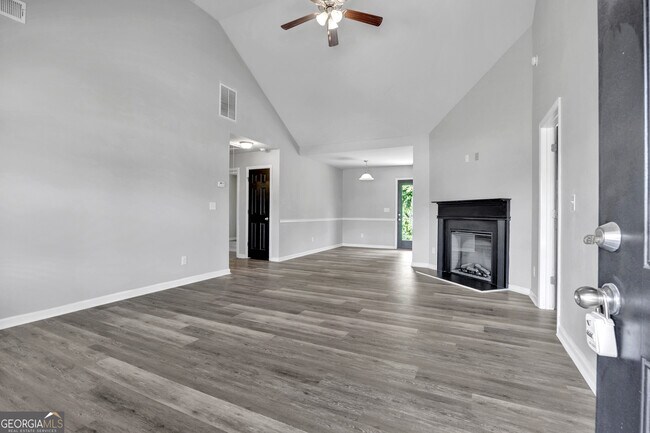 Foto del edificio - 306 Pardue Dr