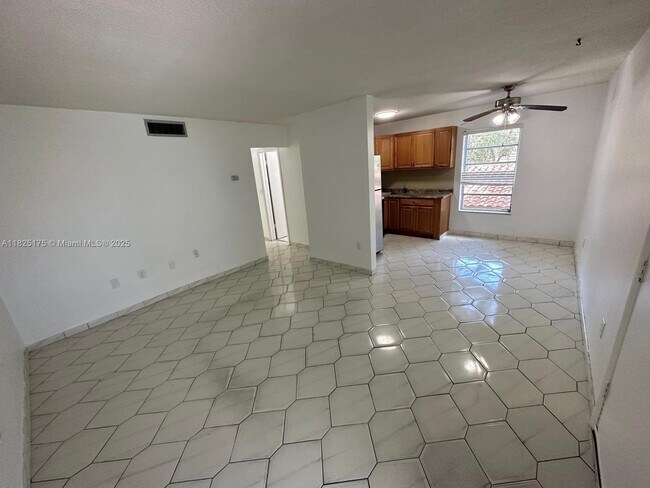 Foto del edificio - 820 Salzedo St