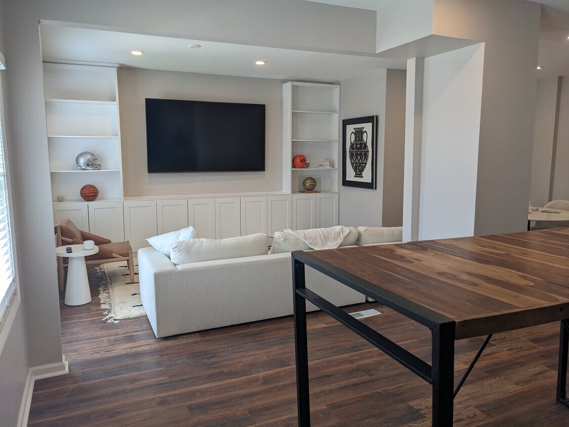 Foto principal - 2109 Murray Hill Rd