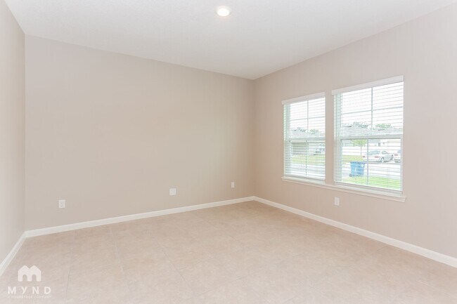 Building Photo - 10925 Haws Ln