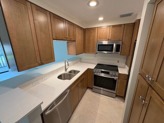 Foto del edificio - **$1,000 Move-in Special** 2 Bedroom in Bluewater Bay!