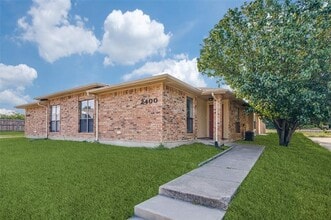 Building Photo - 2400 Guerrero Dr