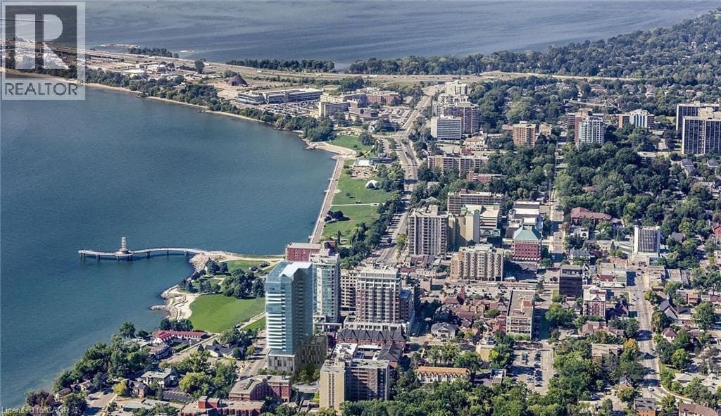 Primary Photo - 370 Martha St