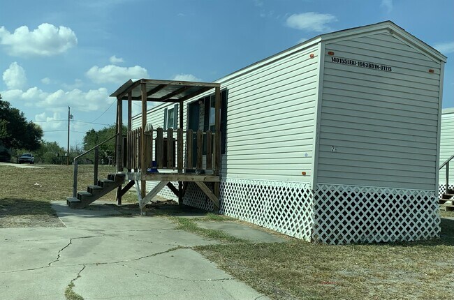 Building Photo - 514 McManus St