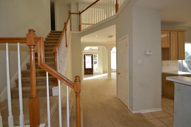 Foto del edificio - 15307 Amesbury Ln