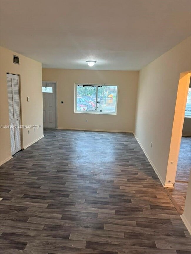 Building Photo - 8453 NW 5th Ave