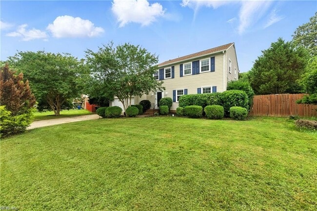 Building Photo - 707 Lipton Dr