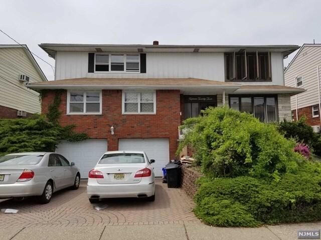 Primary Photo - 1523 8th St