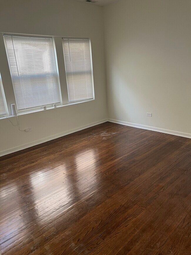 Foto del edificio - 5427 W Quincy St