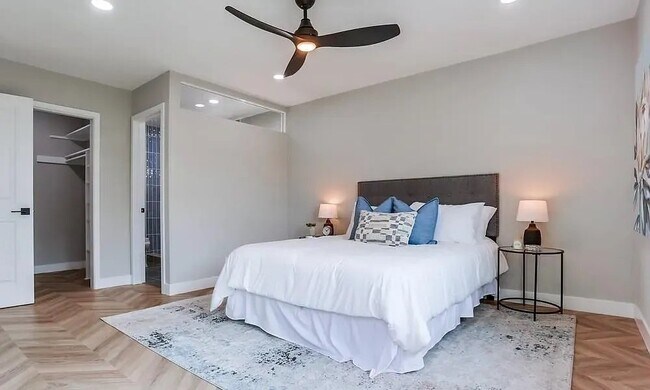Foto del edificio - 2600 Torrey Pines Rd