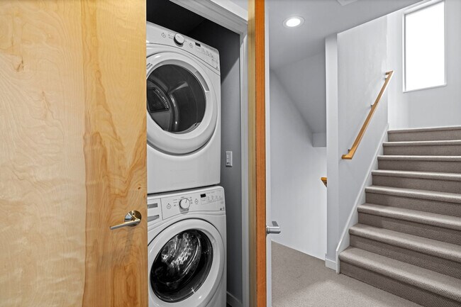 Foto del edificio - 4036 Linden Ave N