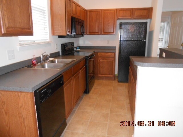 Building Photo - Bluffton Park House