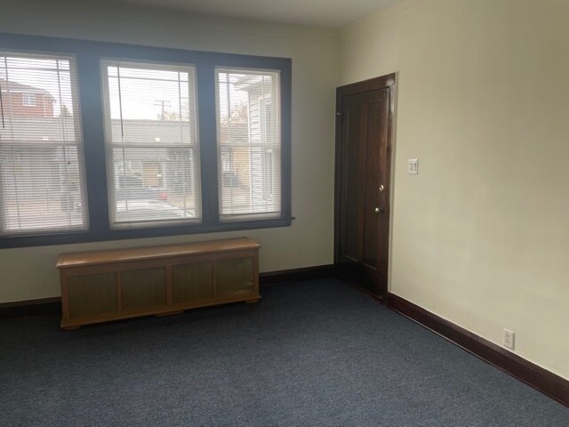 Foto del edificio - 7460 W Diversey Ave