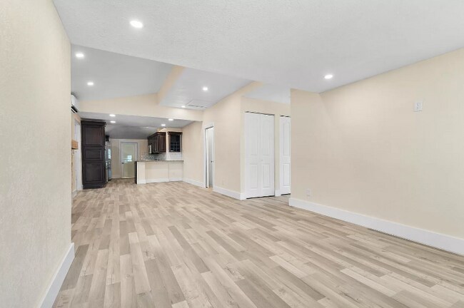 Foto del edificio - 710 S Pine St