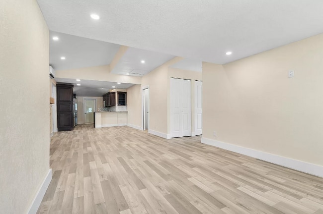 Photo - 710 S Pine St House