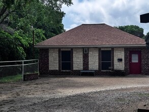 Building Photo - 5110 Ranchero Ln
