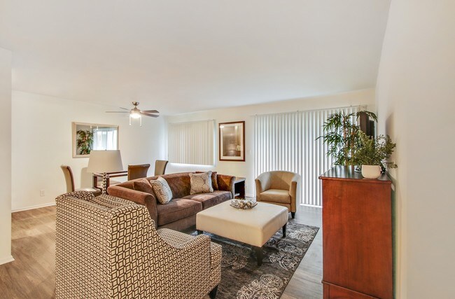 Foto del edificio - 11611 Chenault St