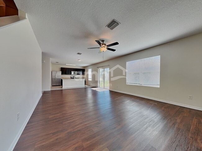 Foto del edificio - 35900 Jenny Lynne Cir