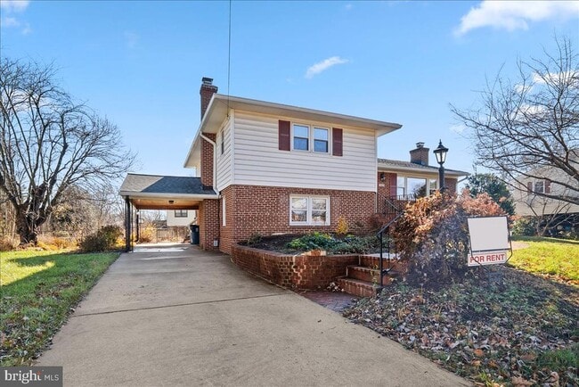 Building Photo - 7107 Tyndale St