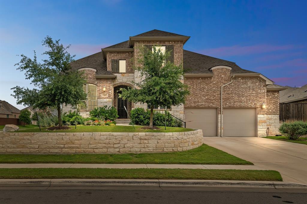 Primary Photo - 424 Guadalupe River Ln