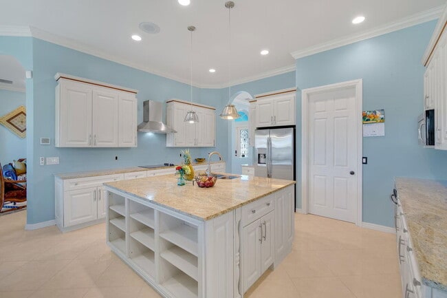 Photo - 2650 SW Calder St House