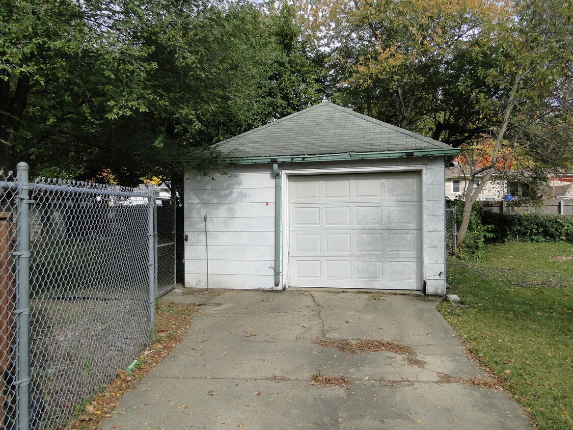 Building Photo - 1705 Glenwood Ave