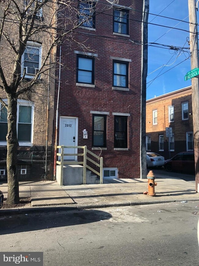 Building Photo - 2012 E Tioga St