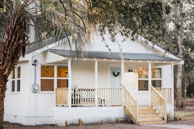 Photo - 3480 Johan Blvd House