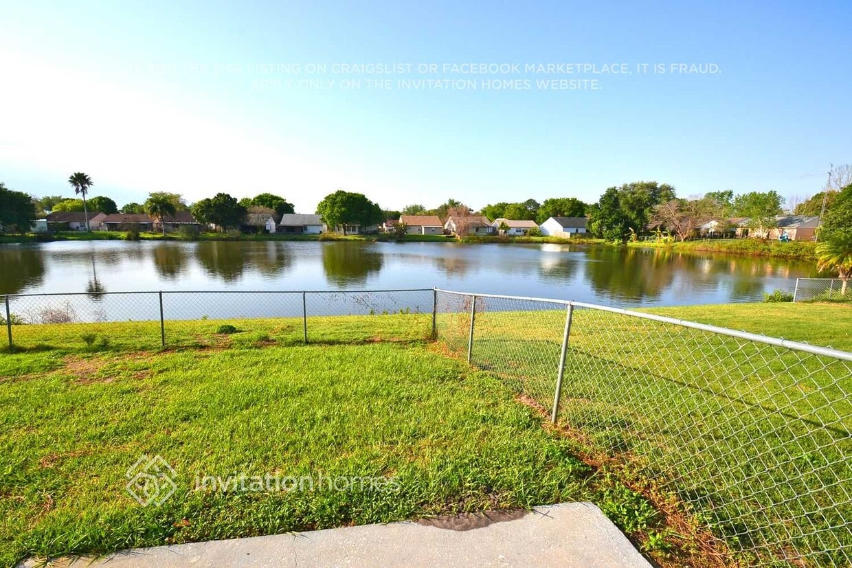 Foto del edificio - 7813 Chaperon Ct