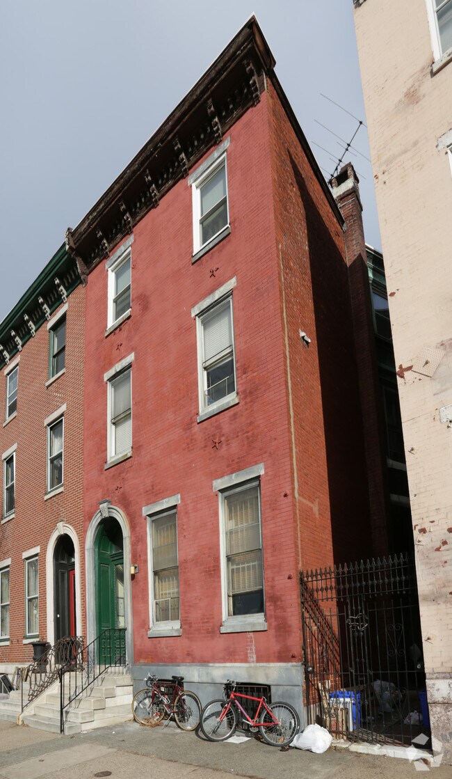 Foto del edificio - 2109 Spring Garden St