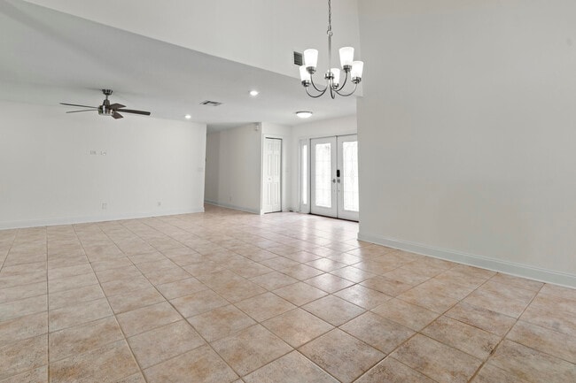 Building Photo - 4545 Brandywine Dr
