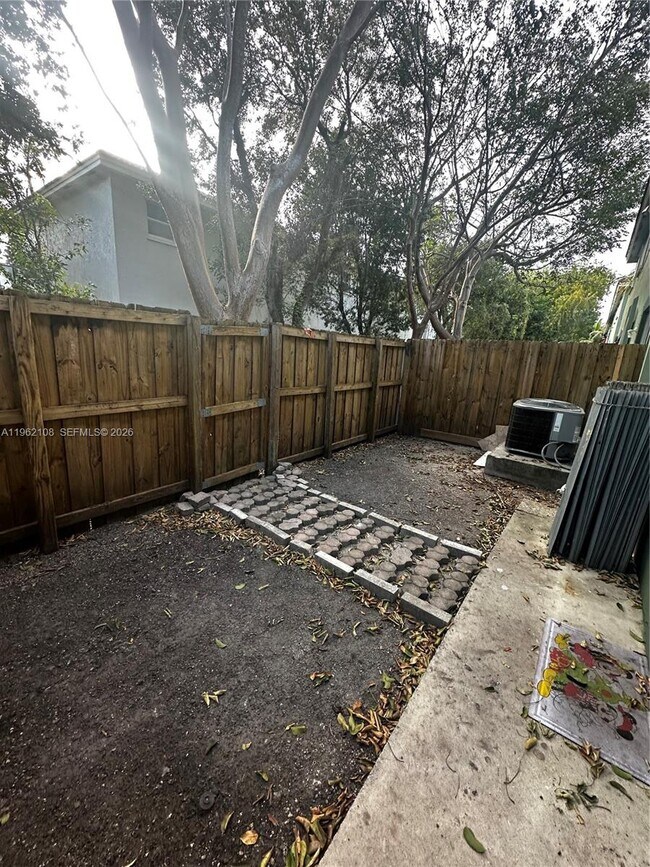 Foto del edificio - 2912 SE 15th Rd