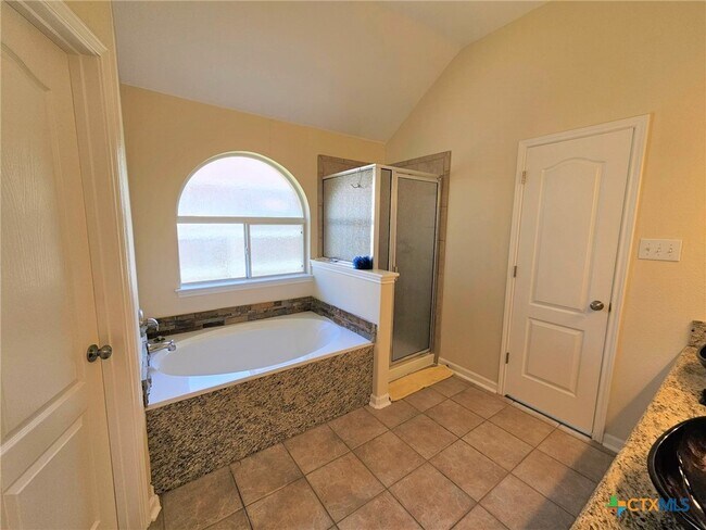 Foto del edificio - 2253 N Ranch Estates Blvd