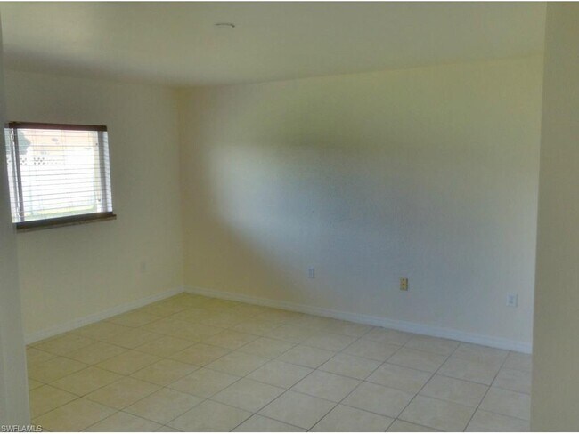 Foto del edificio - 1704 SE 1st St