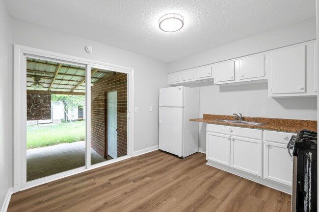 Foto del edificio - 1208 Gadd Rd