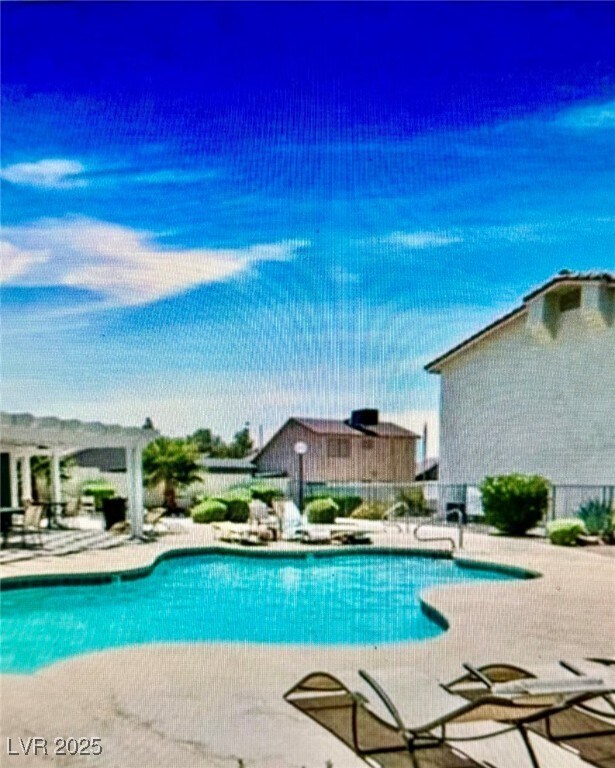 Foto del edificio - 6201 E Lake Mead Blvd