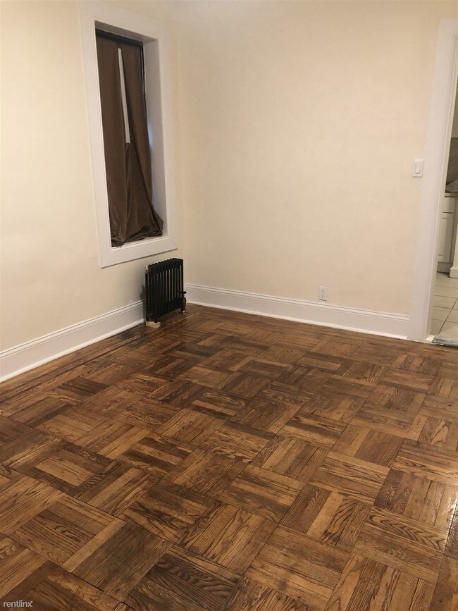 Building Photo - 1 br, 1 bath Apartment - 2058 Haviland Ave