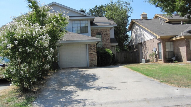 Photo - 313 Benjamin St Townhome