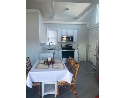 Building Photo - 75 Rocky Neck Ave