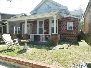 Building Photo - 1525 Oakwood Ave