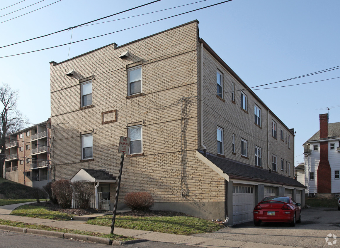 Building Photo - 5297 Montgomery Rd