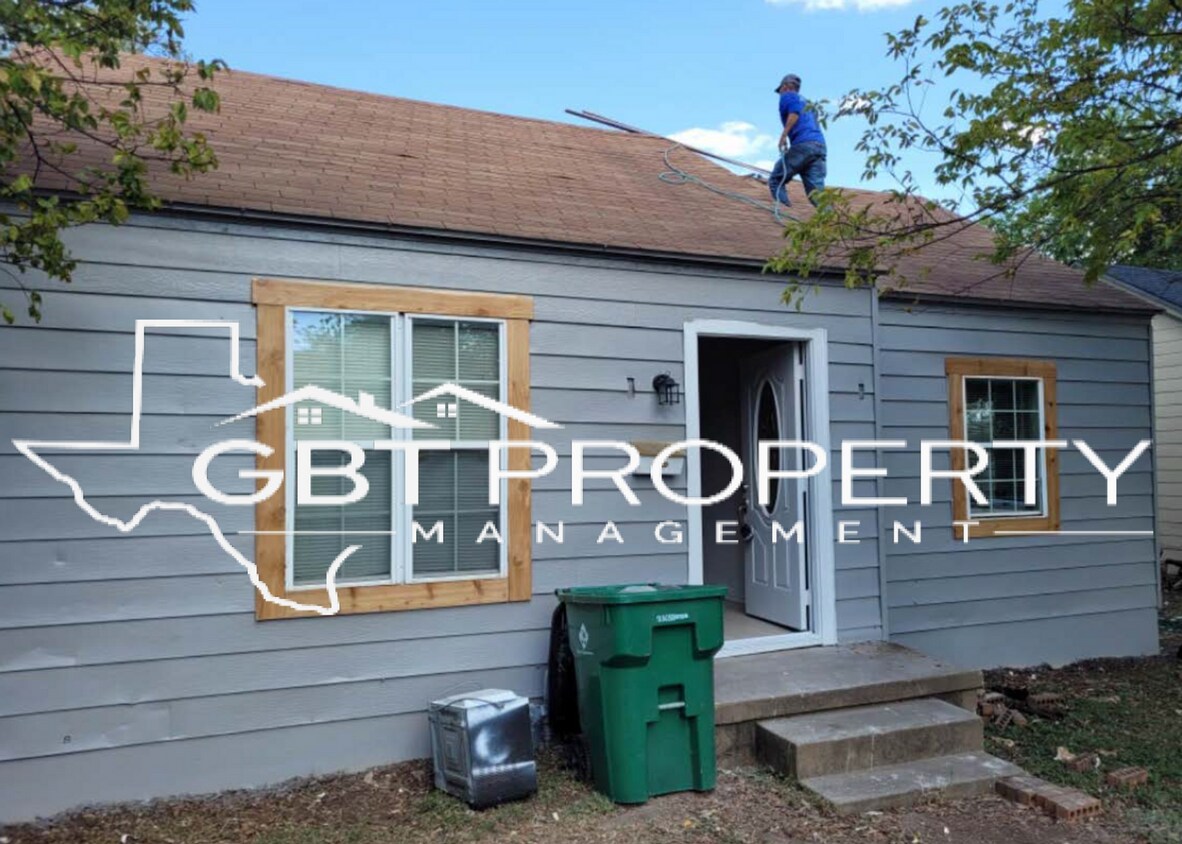 1002 S Tyler St, McGregor, TX 76657 House Rental in McGregor, TX