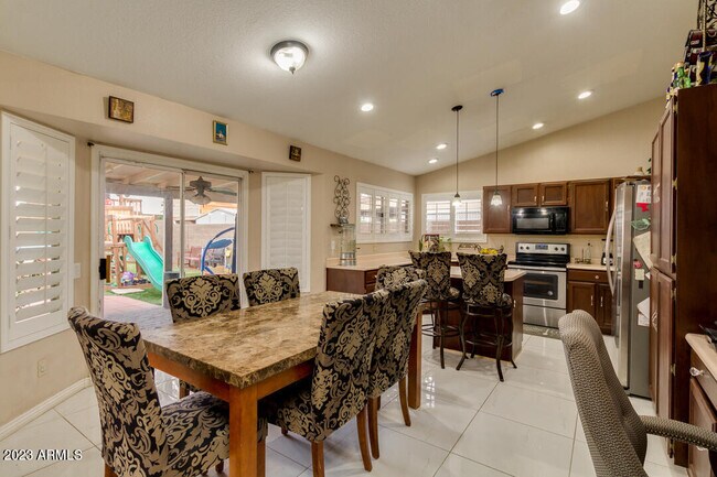 Foto del edificio - 5053 N 85th Ave
