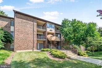 Building Photo - 7712 Hanover Pkwy