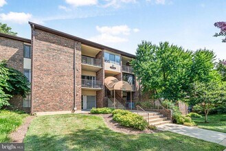 Building Photo - 7712 Hanover Pkwy