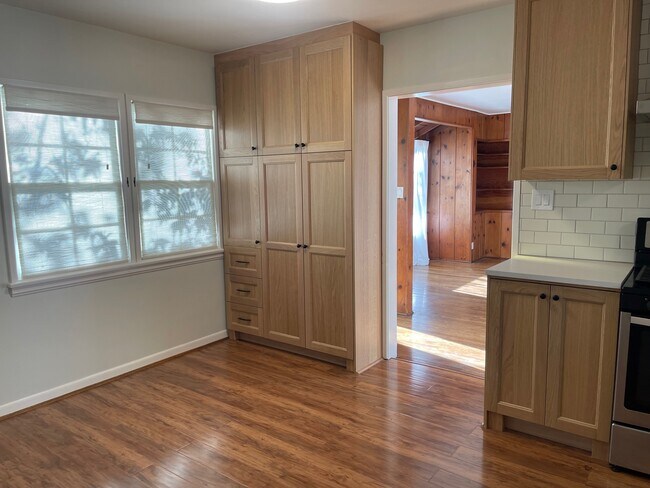 Foto del edificio - 900 S Kenneth Rd