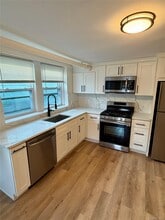 Building Photo - 54 S Kensico Ave