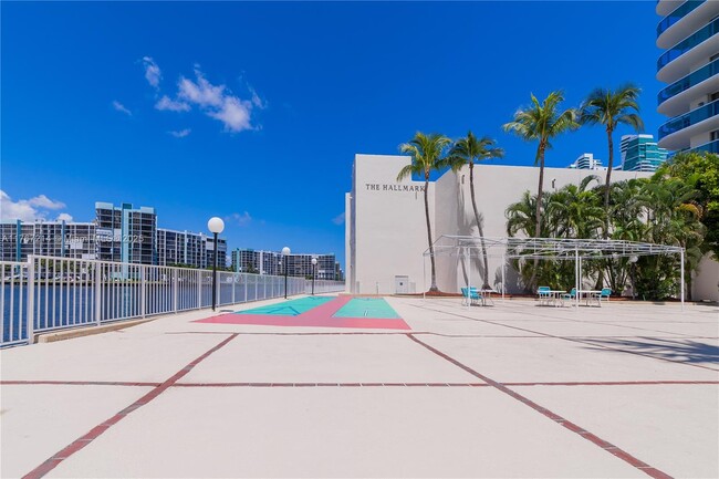 Foto del edificio - 3800 S Ocean Dr